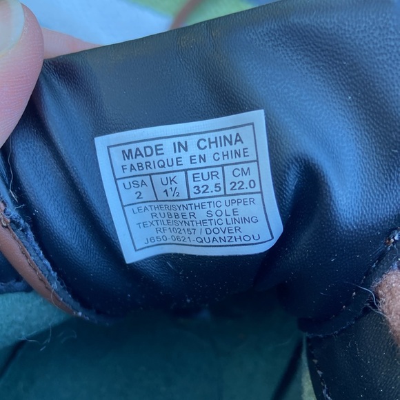 Like new boys waterproof duck boots, size 2 - Picture 6 of 8